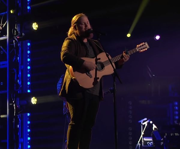 Chris Kroeze playing Takamine